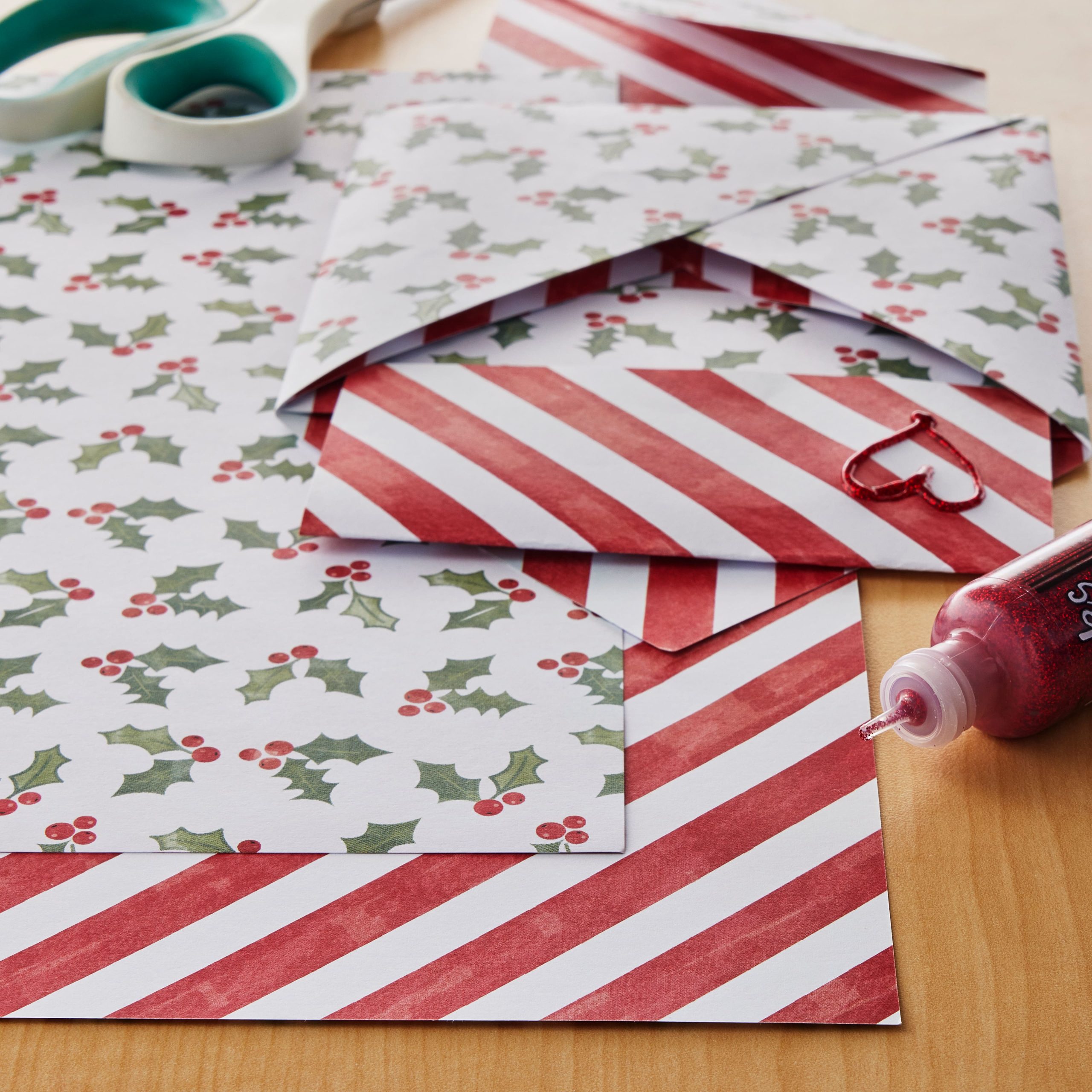 Christmas Holly Paper by Recollections™, 12" x 12" - Image 2